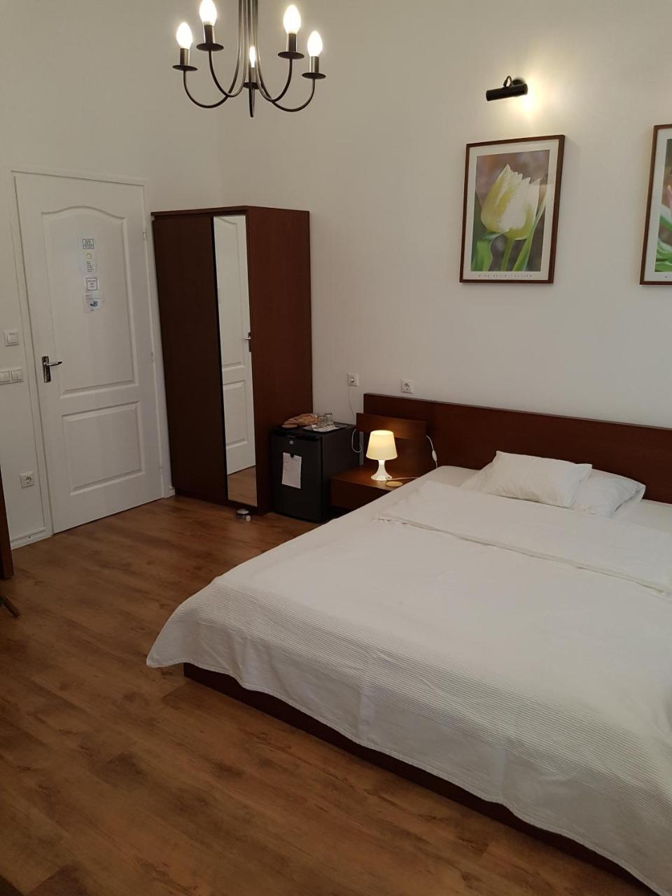 Connection Guesthouse Budapest Eksteriør bilde